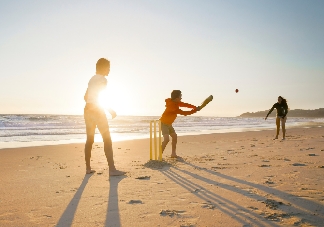 Aussie Beach Cricket Guide: Location, gear, set up, rules and more!