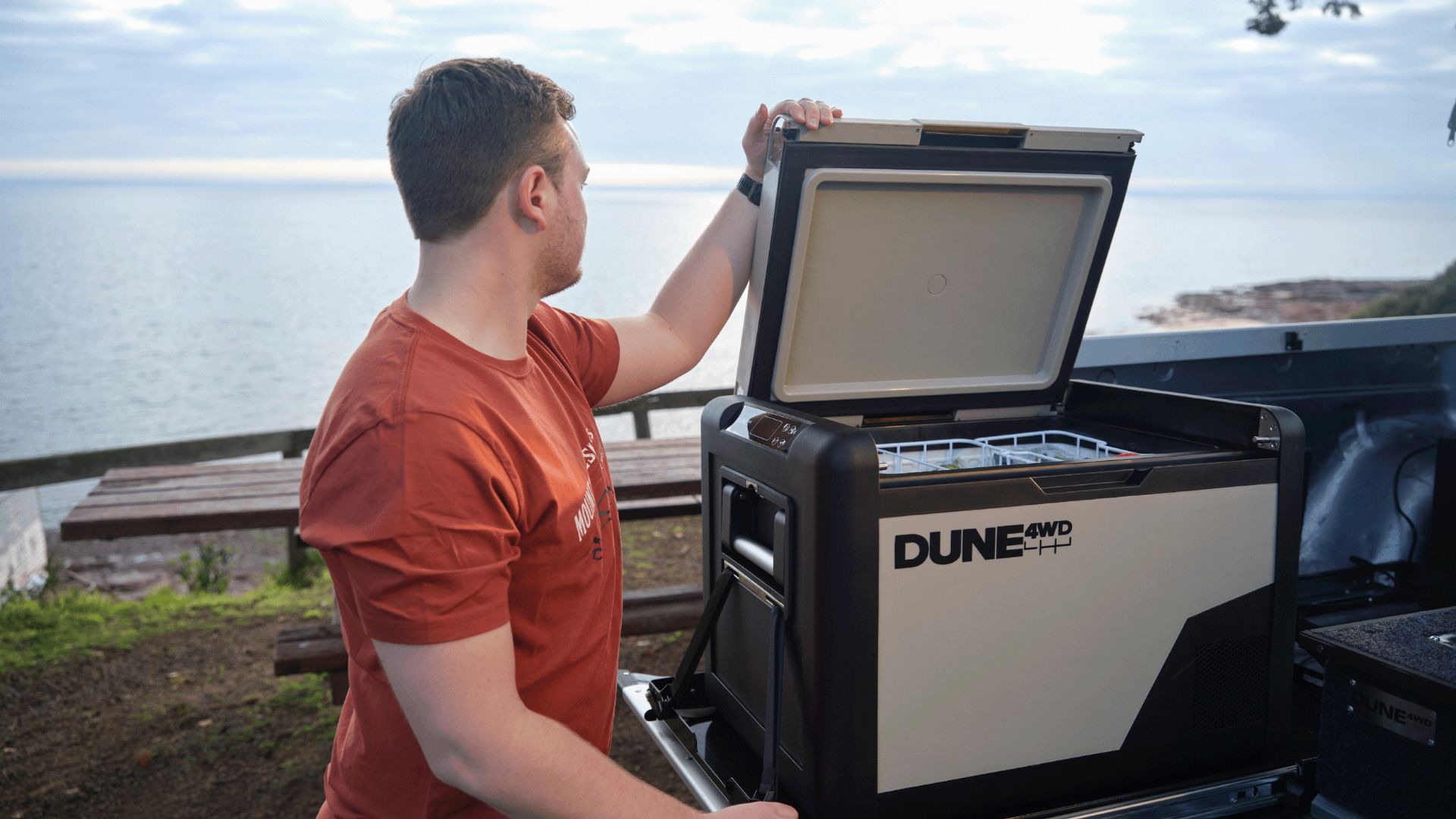 Dune 4WD 45L Single Zone Fridge/Freezer is simple to use and energy efficient