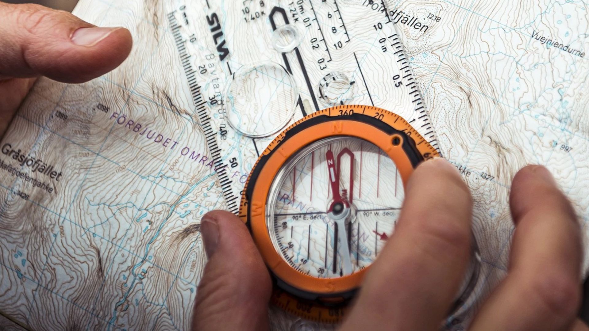 Using a Silva Expedition Compass on a topographical map