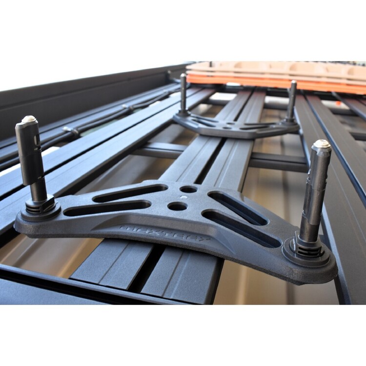 MAXTRAX Universal MKII Flat Rack Mount Black
