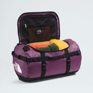 The North Face Base Camp Small Duffel Black Current Purple & The North Face Black S