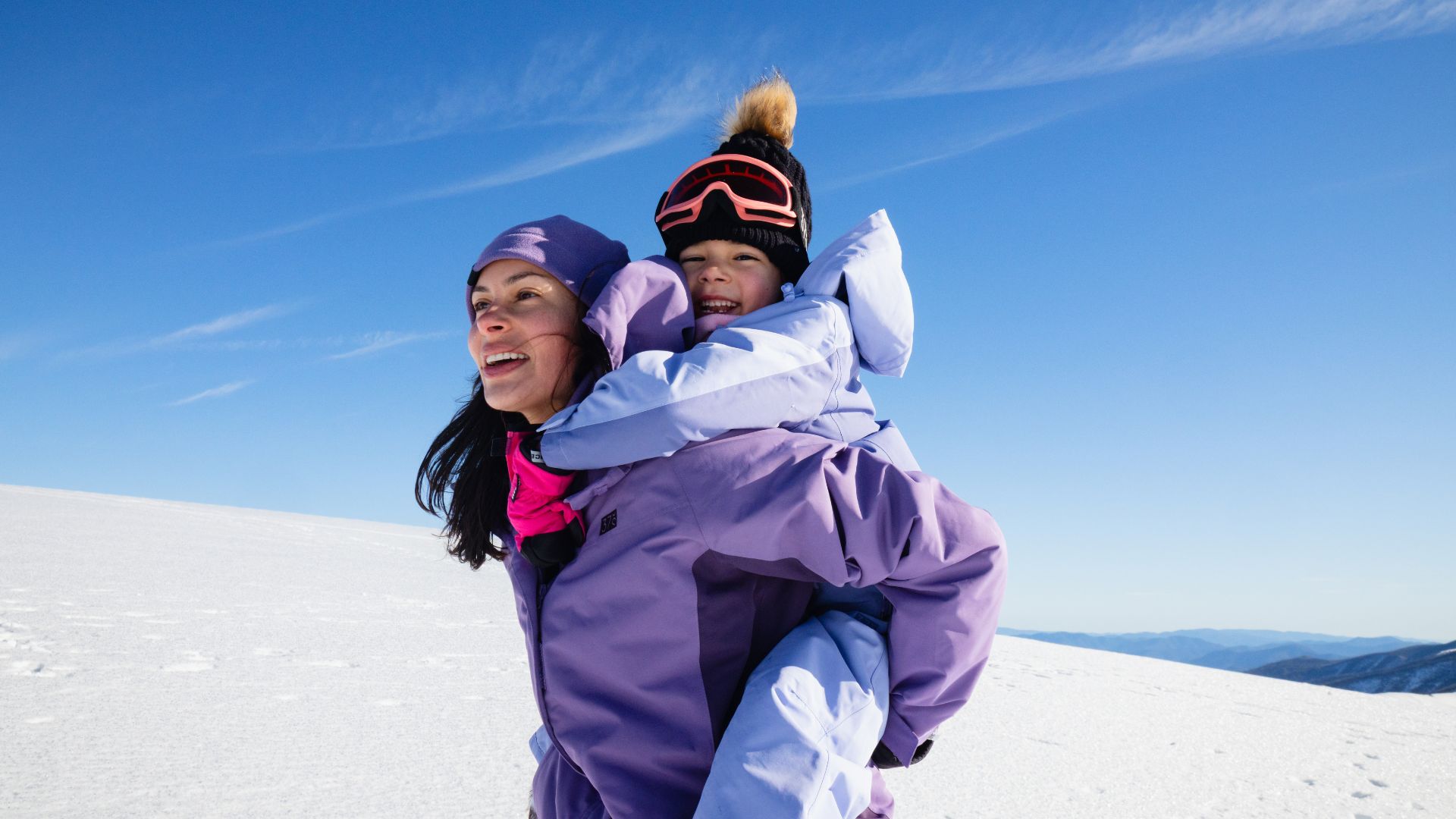 How to Choose A Ski & Snowboard Helmet | Snow Helmet Buying Guide | Anaconda How to Choose A Ski & Snowboard Helmet | Snow Helmet Buying Guide | Anaconda